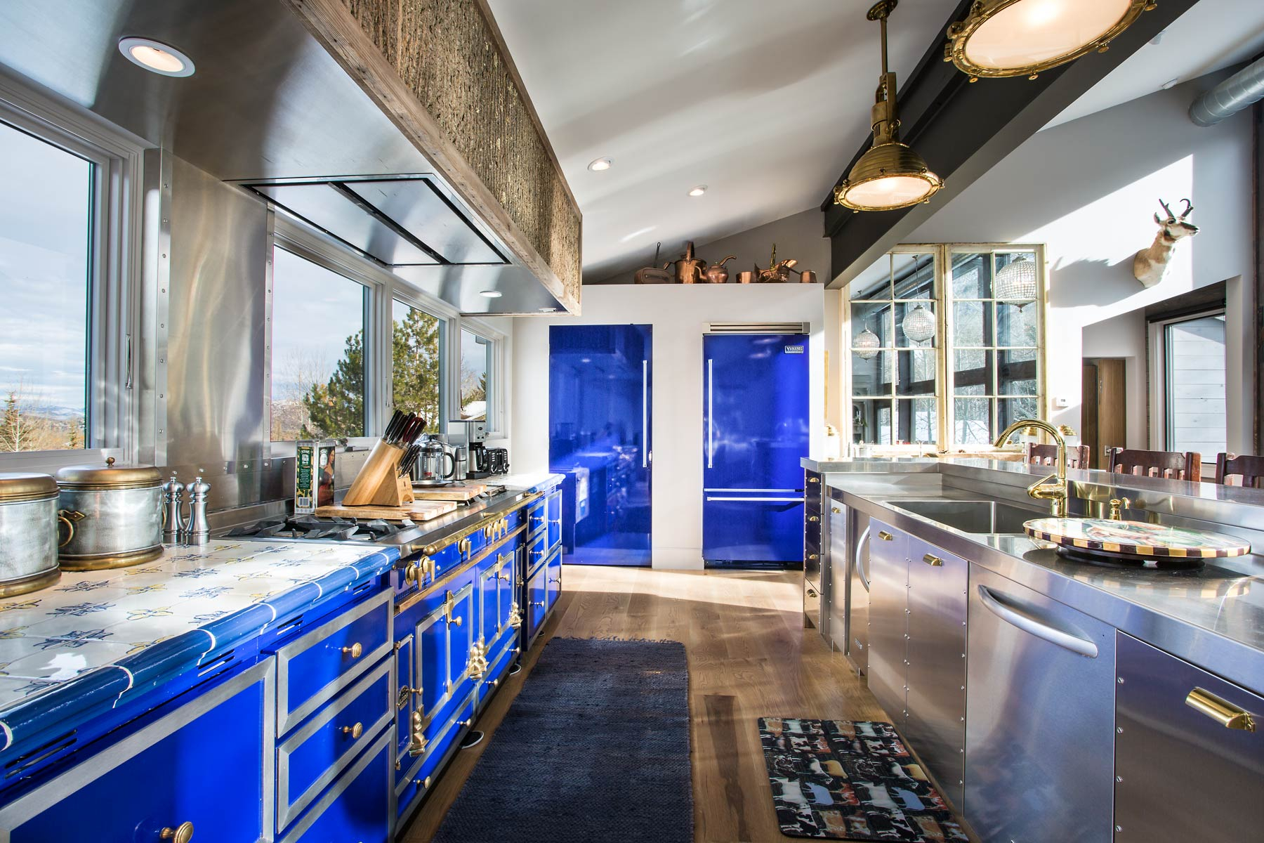 european-blue-and-steel-kitchen